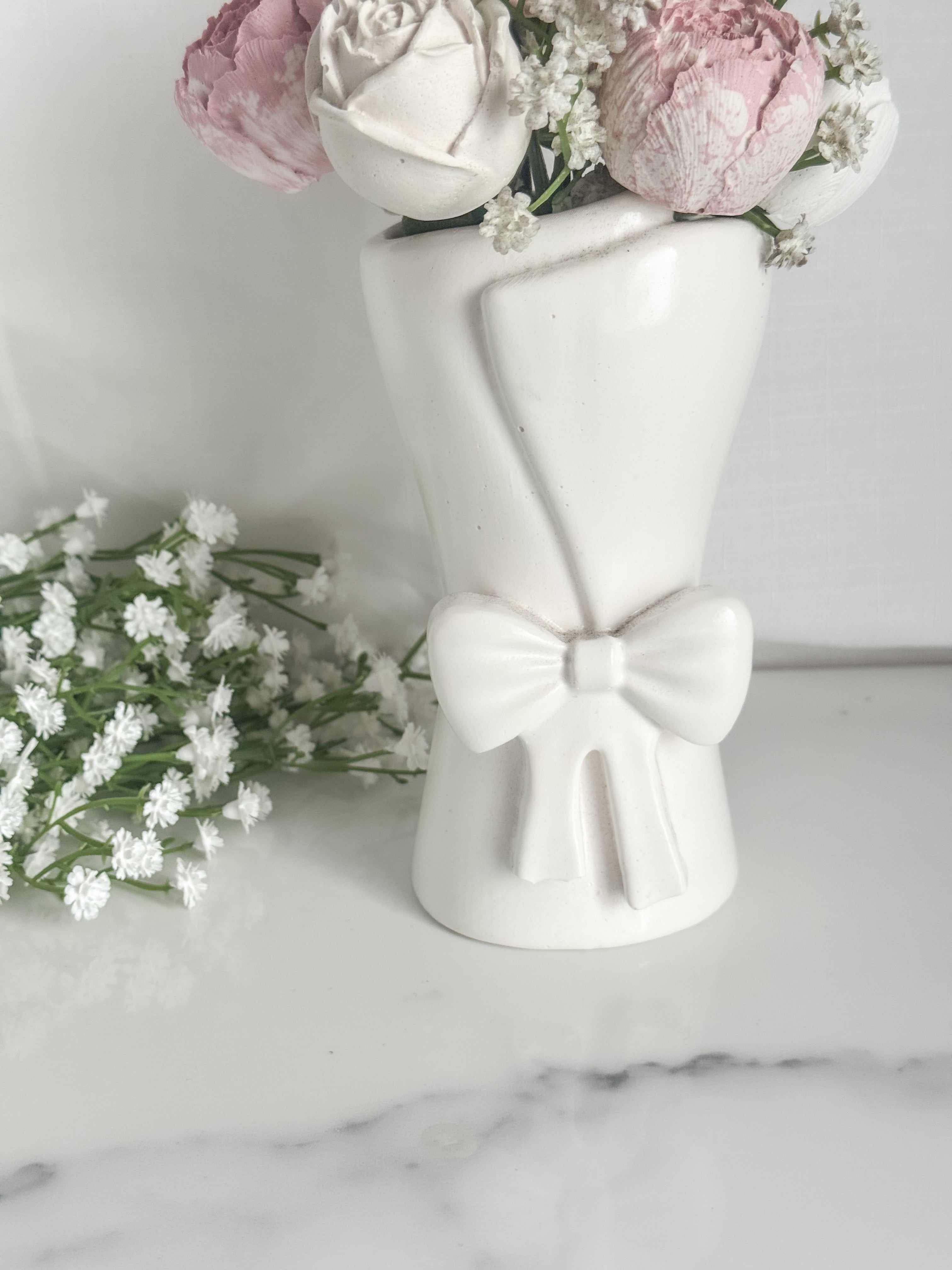 Bow Vase Small