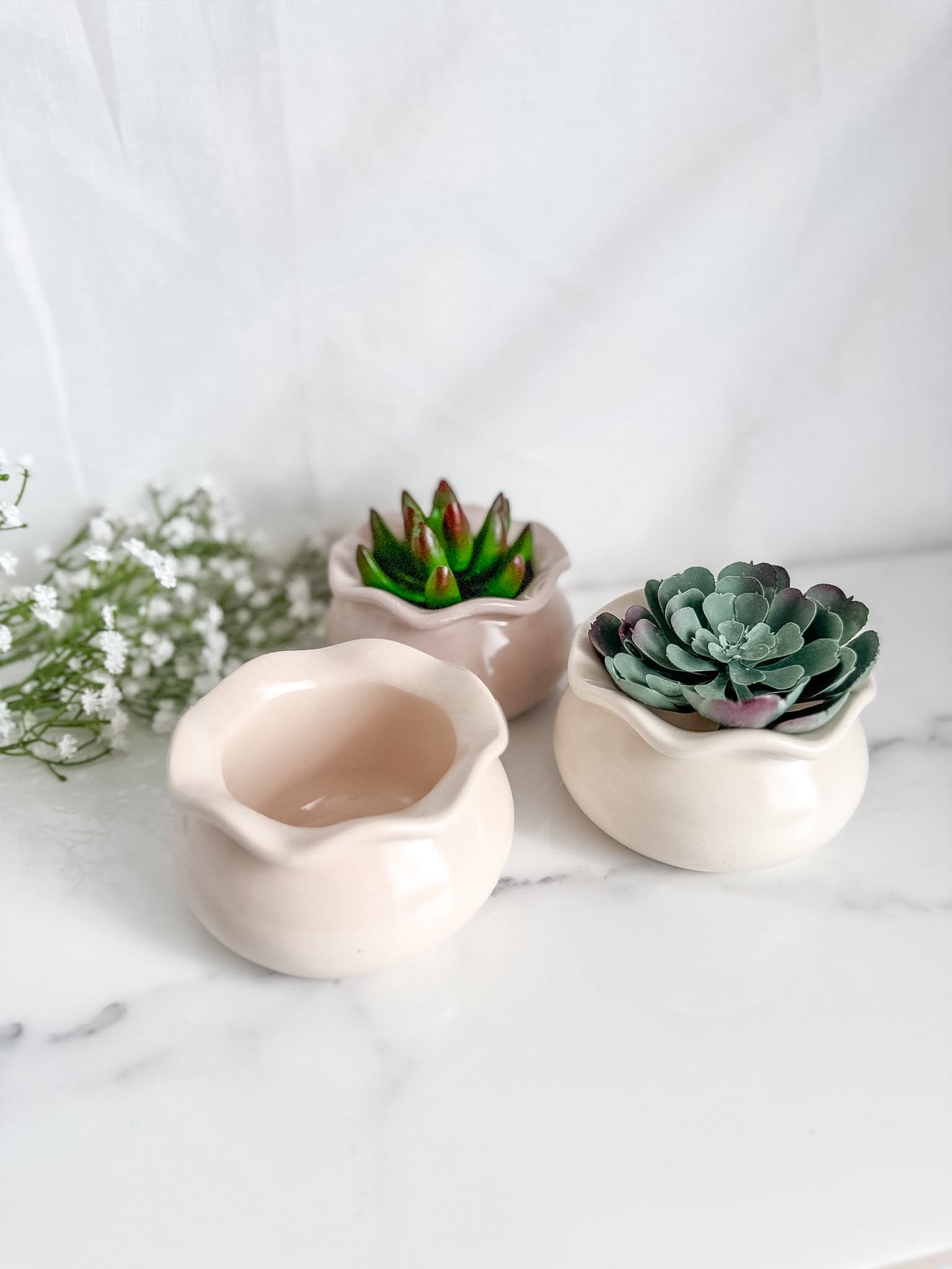 Wavy Edge Pot