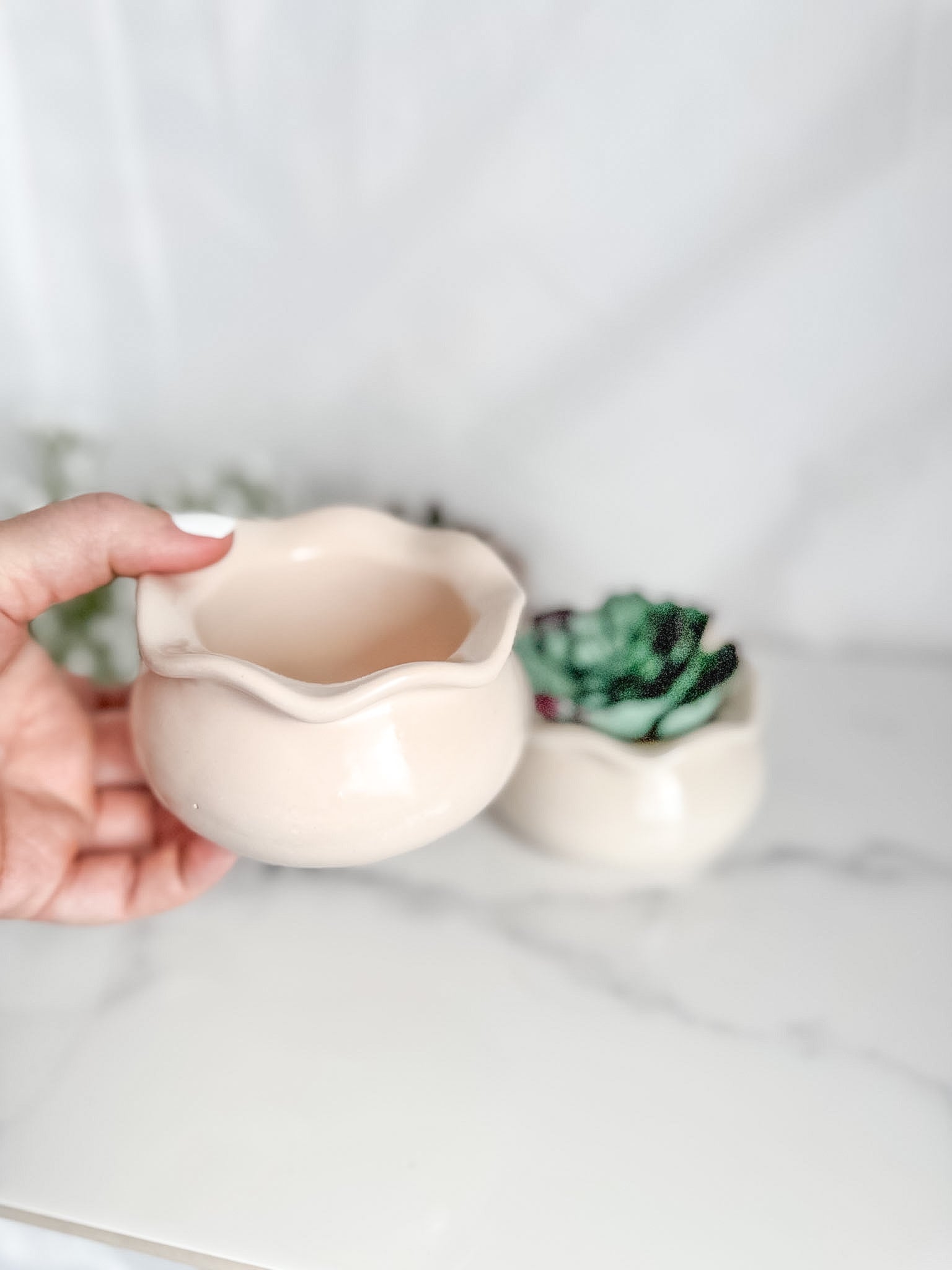 Wavy Edge Pot