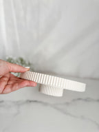 Ribbed Edge Decor Stand