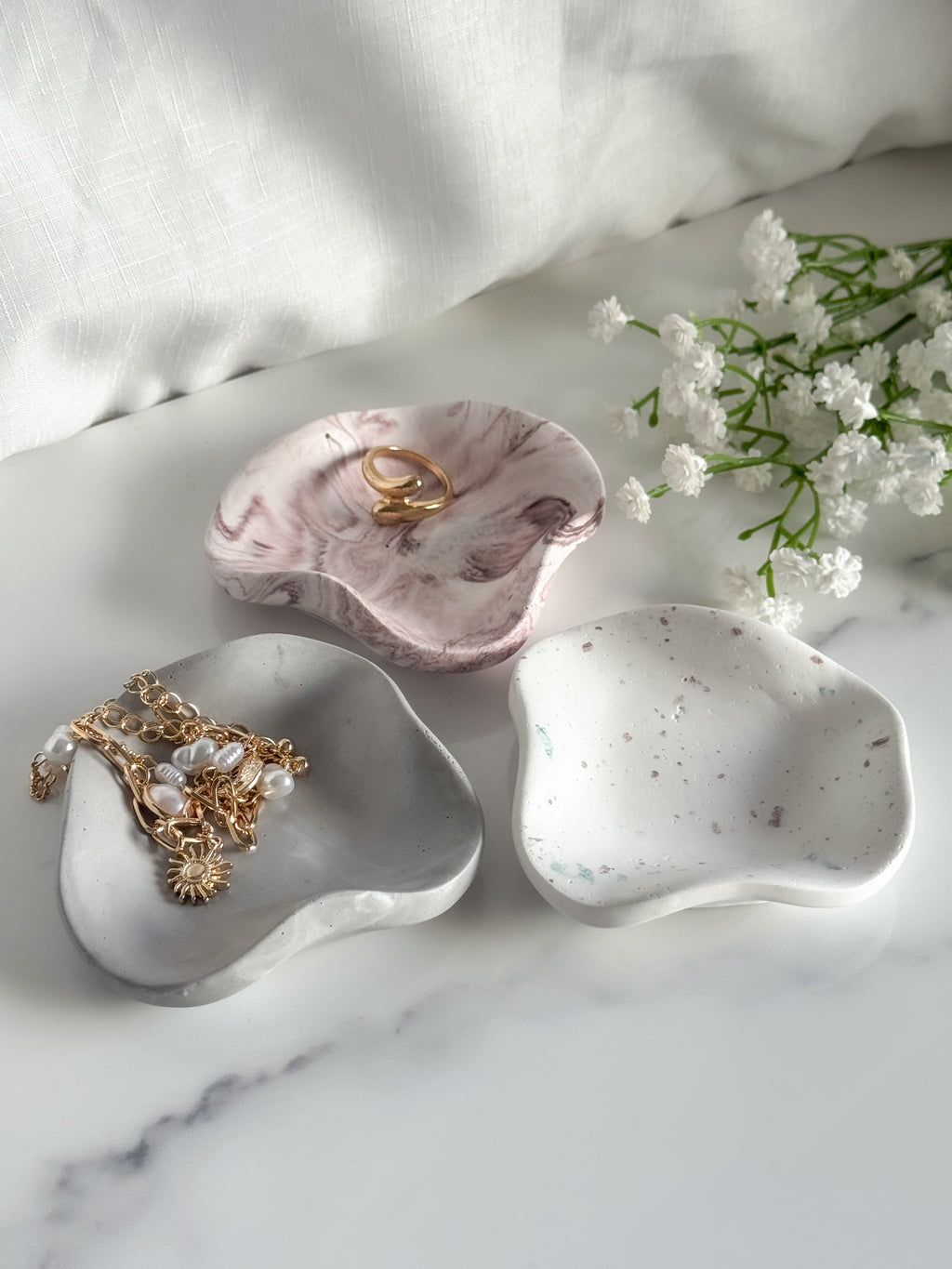 Wavy Ring Dish