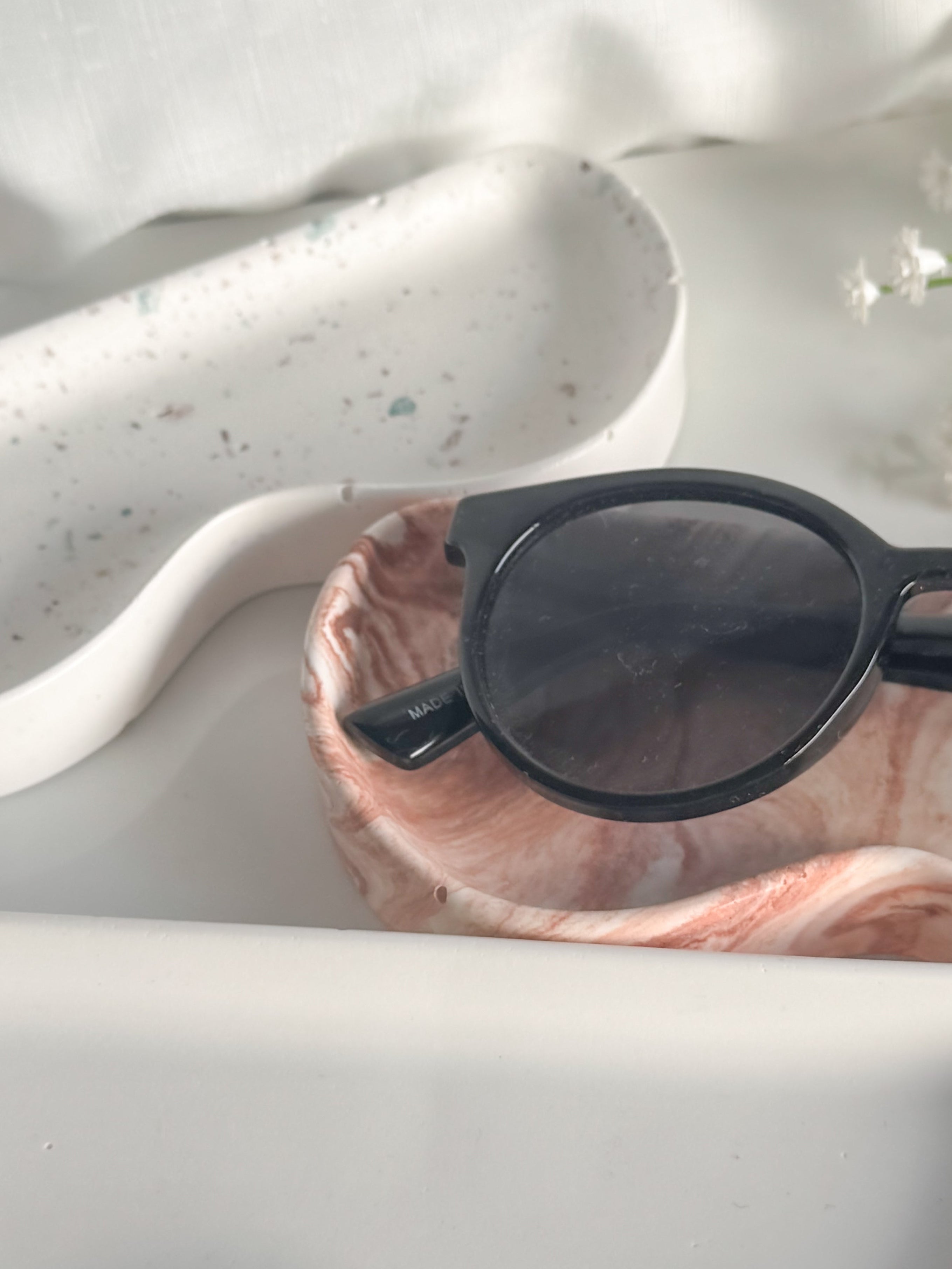 Rounded Glasses Tray