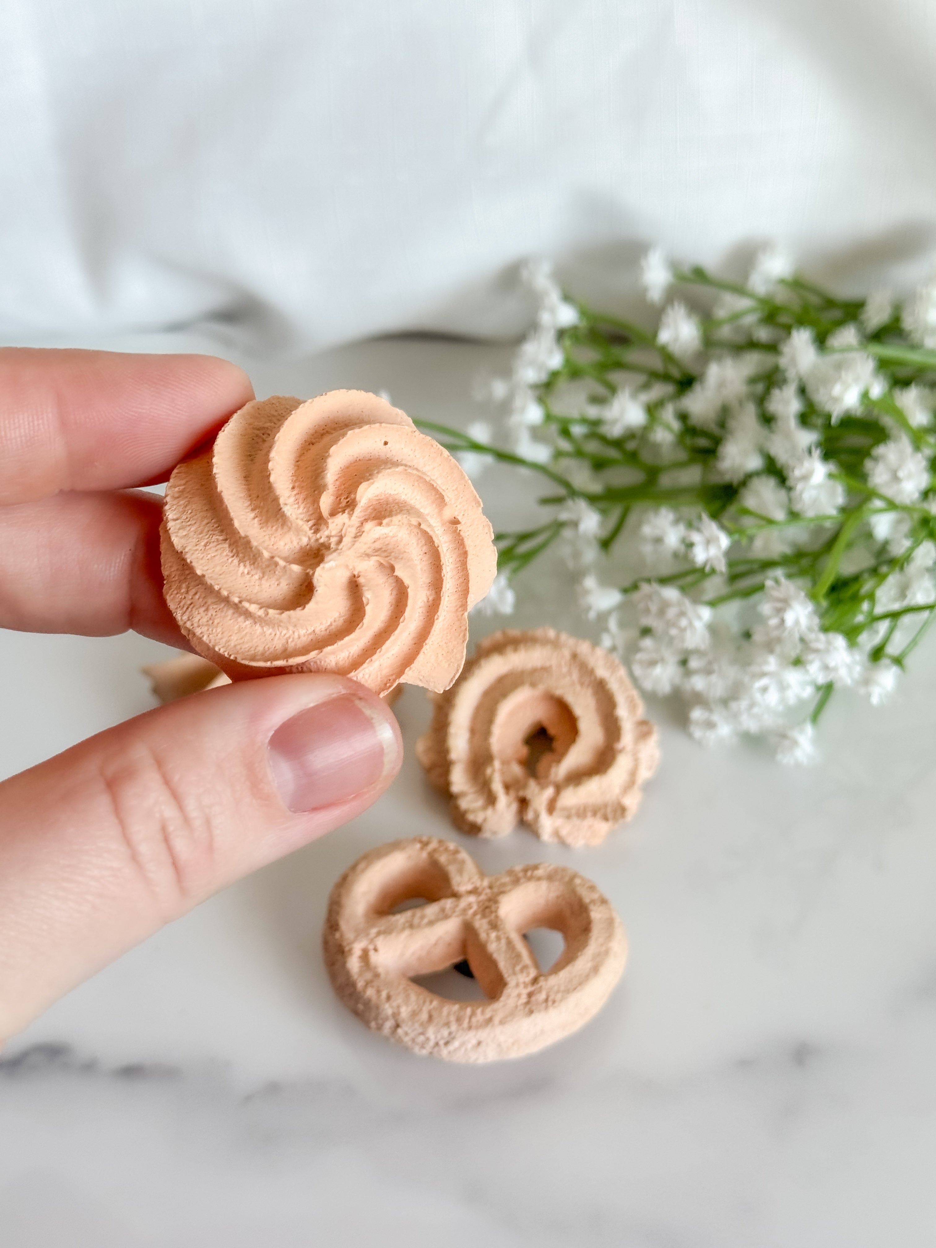 Grandma Biscuit Tin Magnet Set of 4