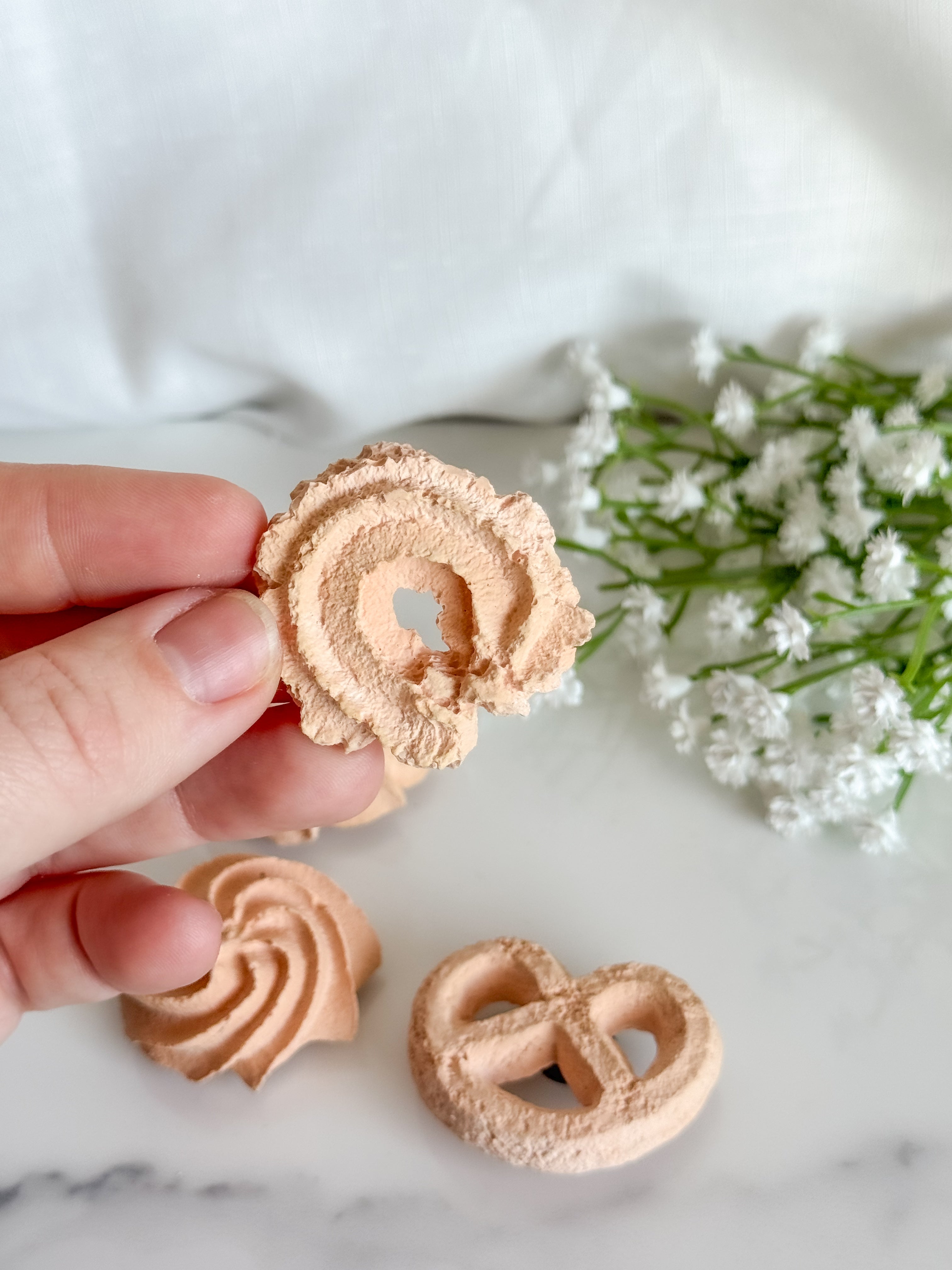 Grandma Biscuit Tin Magnet Set of 4
