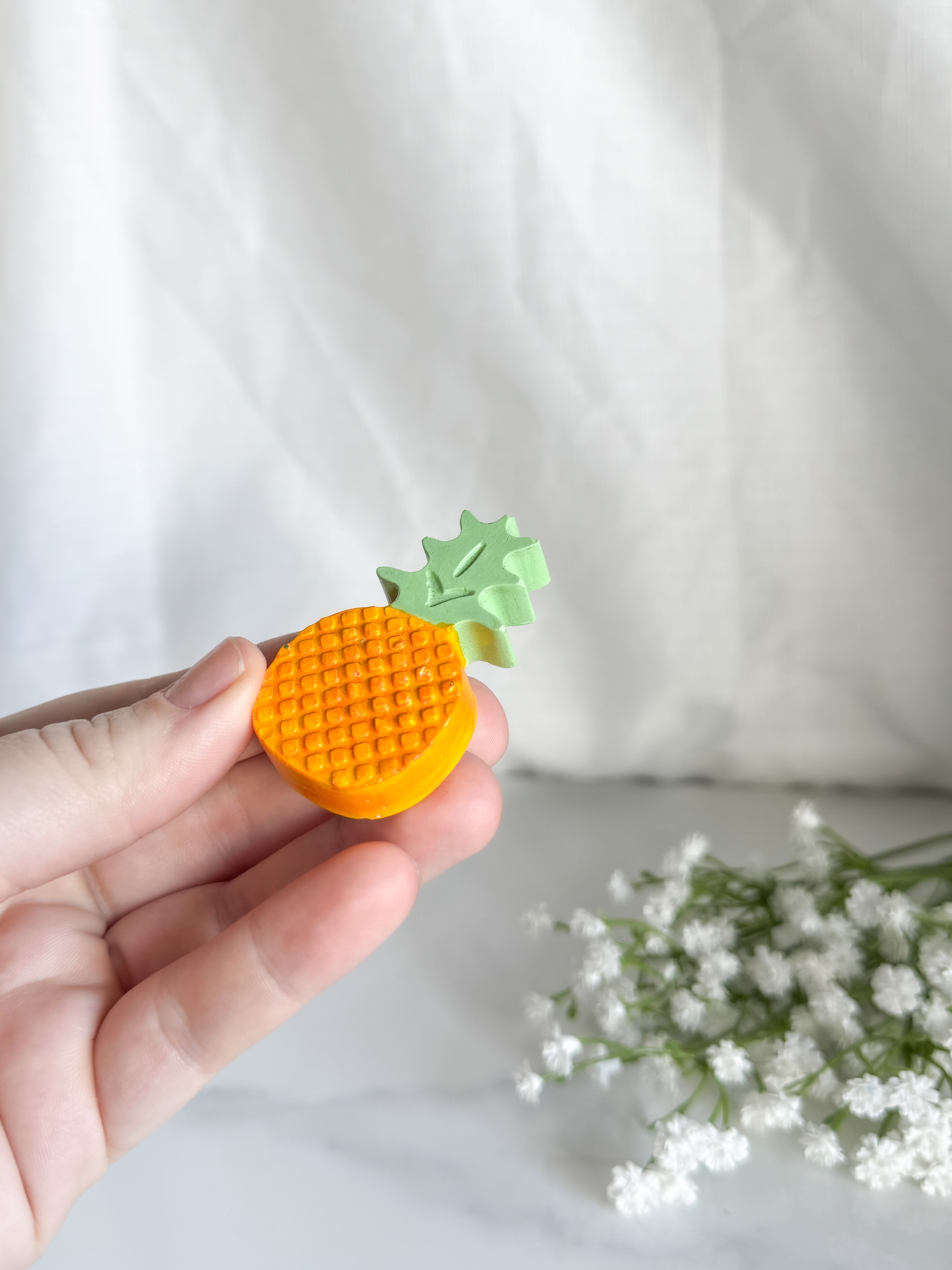 Original Pineapple Fruit Magnet