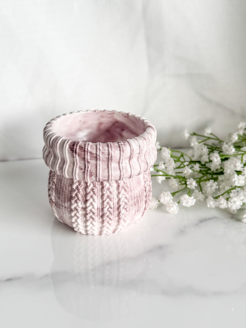 Sweater Pot